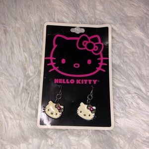 Hello Kitty Cheetah Bow Earrings